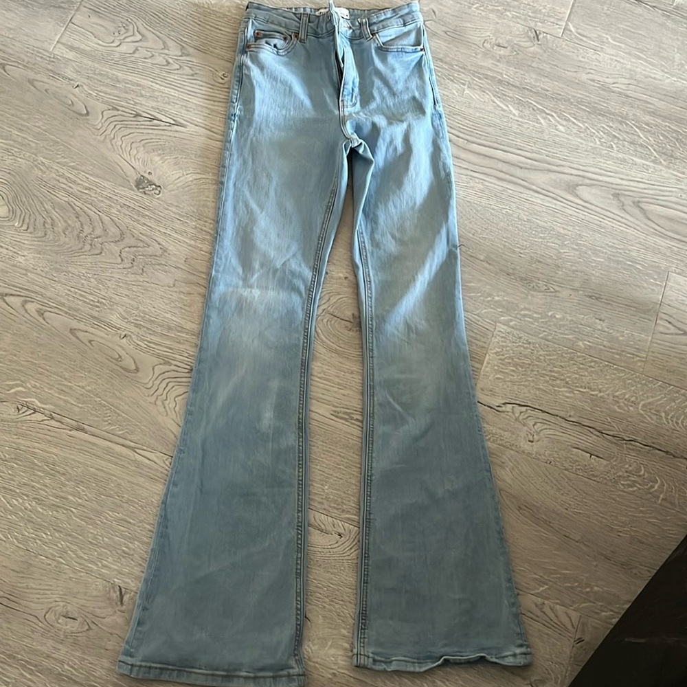 Zara flare/bootcut Jean size 2